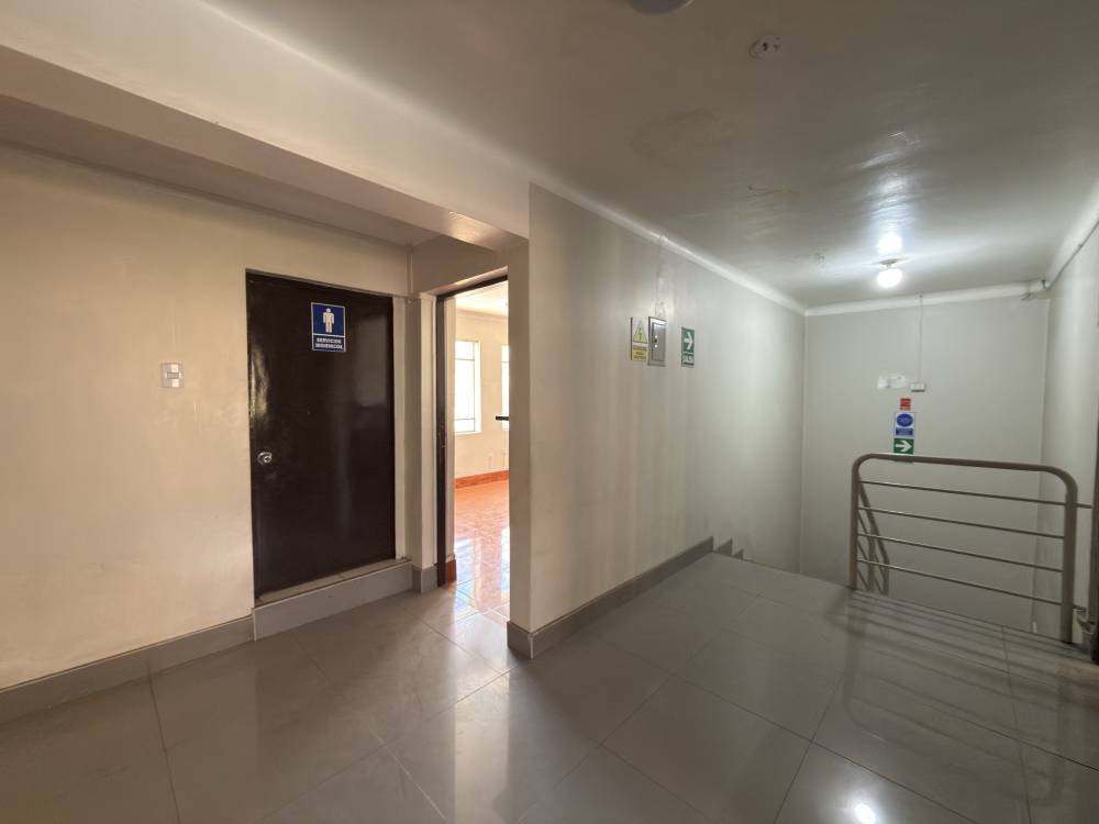 local-comercial-alquiler-santiago-80m2-3